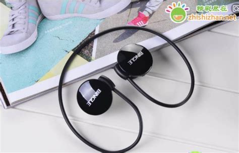 藍牙耳機充電倉怎么看充滿電(藍牙耳機充電倉正確充電方法)縮略圖