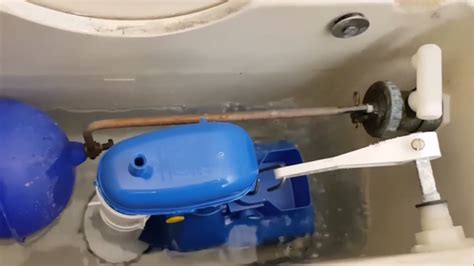 馬桶水箱一直流水怎么辦(馬桶水箱進水閥一直上水不停)縮略圖