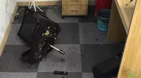 電競(jìng)椅氣壓桿老往下降,電競(jìng)椅氣壓桿老往下降怎么辦縮略圖