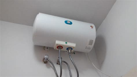 電熱水器一天耗多少電(電熱水器一天耗多少電費(fèi))縮略圖