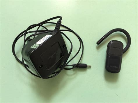 藍牙耳機充電器(藍牙耳機充電器是什么樣的)縮略圖