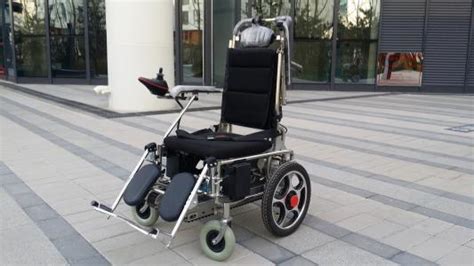 爬樓輪椅車哪個牌子好(爬樓輪椅車哪個牌子好多少錢)縮略圖