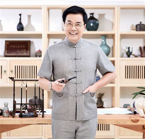 唐裝衣服男裝(唐裝衣服男裝小魚兒圖片)縮略圖