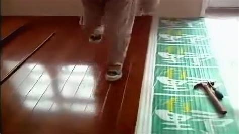 木地板安裝視頻,復(fù)合木地板安裝視頻縮略圖