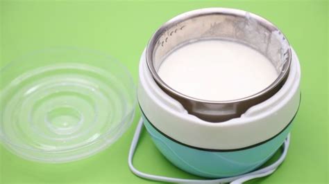 酸奶機(jī)怎么操作酸奶,家用酸奶機(jī)怎么做酸奶縮略圖