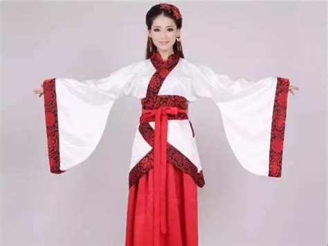曲裾深衣,曲裾深衣是哪個朝代的縮略圖