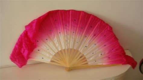 舞蹈扇子(舞蹈扇子專賣店大全)縮略圖