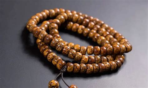 佛珠什么材質(zhì)的最好,佛珠什么材質(zhì)的有靈性縮略圖