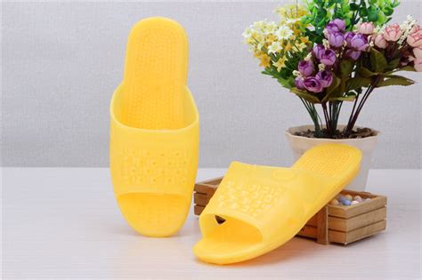 拖鞋批發(fā)(拖鞋批發(fā)廠家直批1-3元)縮略圖