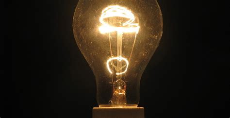 白熾燈和led燈的區別,白熾燈和led燈的區別在哪里縮略圖