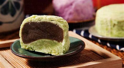西式糕點和中式糕點的特點及區別(學中式糕點好還是學西式甜品)縮略圖