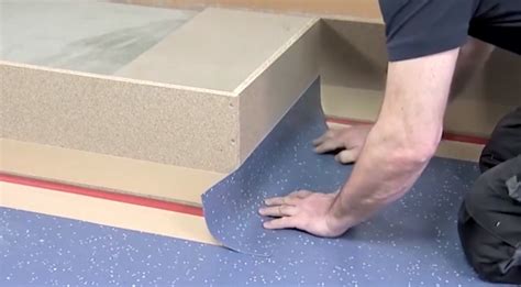 地膠鋪設視頻教程(地膠鋪設視頻教程全集)縮略圖