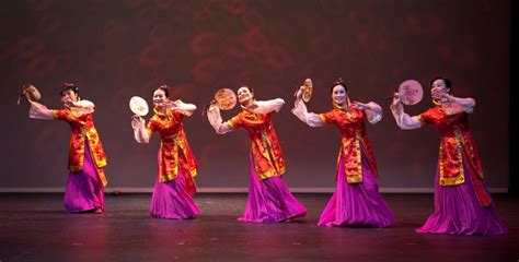 團扇舞茉莉花完整版(團扇舞茉莉花)縮略圖