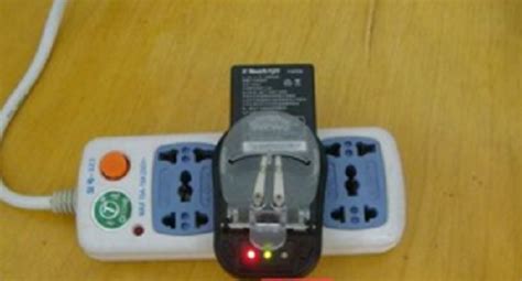 萬能充電器怎么樣才算充進(jìn)電(萬能充電器怎么樣才算充滿電)縮略圖