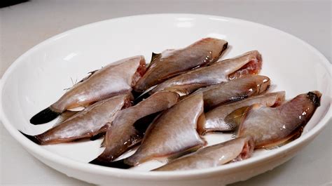 剝皮魚的家常做法(剝皮魚的家常做法大全)縮略圖