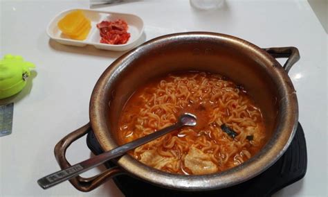 辛拉面熱量(辛拉面熱量高么)縮略圖