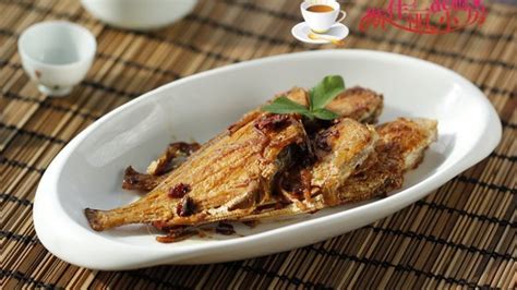 剝皮魚怎么做好吃視頻教程,剝皮魚怎么做好吃視頻教學(xué)縮略圖