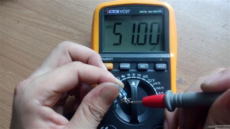 萬用表怎么測電壓(萬用表怎么測電壓220v)縮略圖