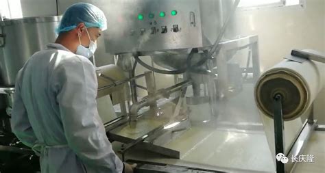 生產(chǎn)豆腐的機(jī)器多少錢(qián)一臺(tái),做豆腐干機(jī)器多少錢(qián)一臺(tái)縮略圖