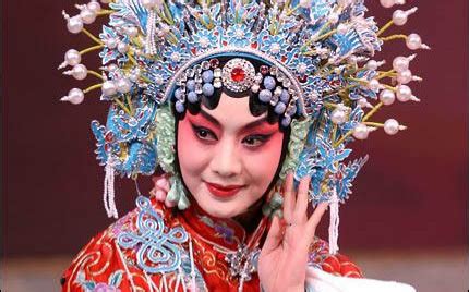 貴妃醉酒是哪個戲劇改編的(貴妃醉酒是根據哪部古代戲曲改編而成)縮略圖
