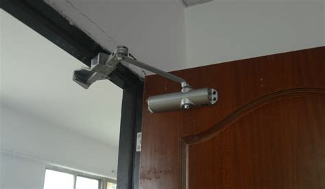 閉門器壞了維修視頻,閉門器壞了維修視頻教程縮略圖