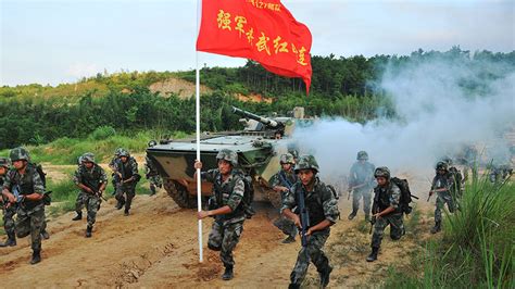 紅色風暴,紅色風暴 藍色妖姬 白色死神 黃色警告 黑色沉默縮略圖