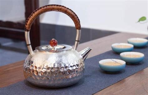 水壺什么材質(zhì)的最好,什么材質(zhì)的水壺最好縮略圖