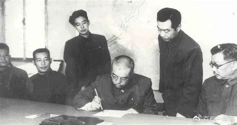 金九和李承晚誰是韓國國父(金九和李承晚誰是韓國國父啊)縮略圖