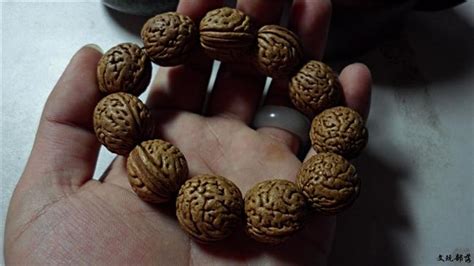 桃核手串制作過(guò)程(桃核手串制作過(guò)程圖解)縮略圖