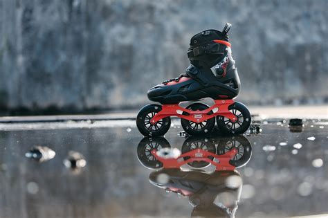 輪滑鞋怎么剎車,輪滑鞋怎么剎車初學(xué)者縮略圖