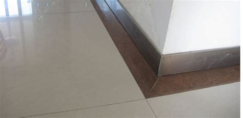 地腳線用什么貼更牢固,地腳線用什么貼比較好縮略圖