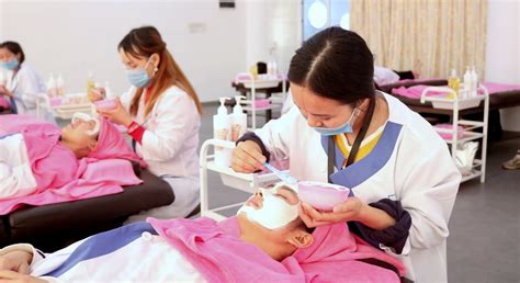 彩妝培訓(彩妝培訓學校)縮略圖