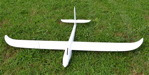 滑翔機是誰發(fā)明的,滑翔機的應(yīng)用縮略圖