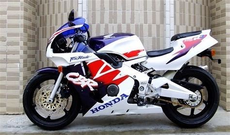 本田摩托車400cc報(bào)價(jià)大全,本田摩托車400cc多少錢一輛縮略圖