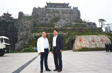 蘭陵酒廠董事長(蘭陵酒廠董事長崔學文)縮略圖