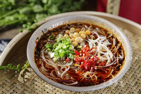酸辣粉,酸辣粉怎么做好吃又簡單縮略圖