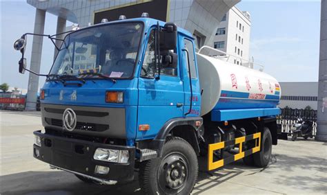 灑水車15噸多少錢一輛(灑水車15噸多少錢一輛雇傭一天呢)縮略圖