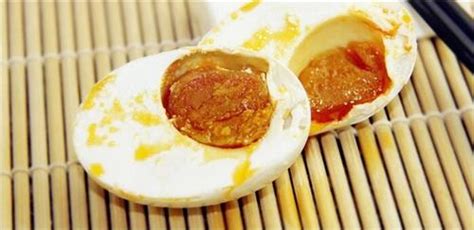 咸鴨蛋煮多久能熟(咸鴨蛋煮多久能熟的做法)縮略圖