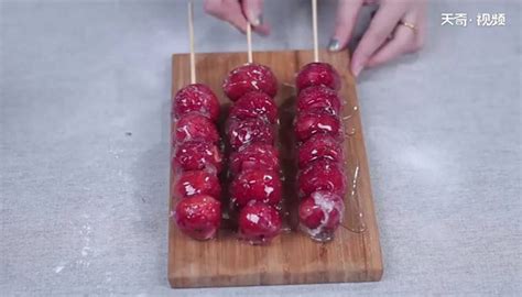 冰糖葫蘆熬糖教程,冰糖葫蘆熬糖教程視頻縮略圖