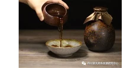 黃酒的正確飲用方法,黃酒的正確飲用方法女士縮略圖